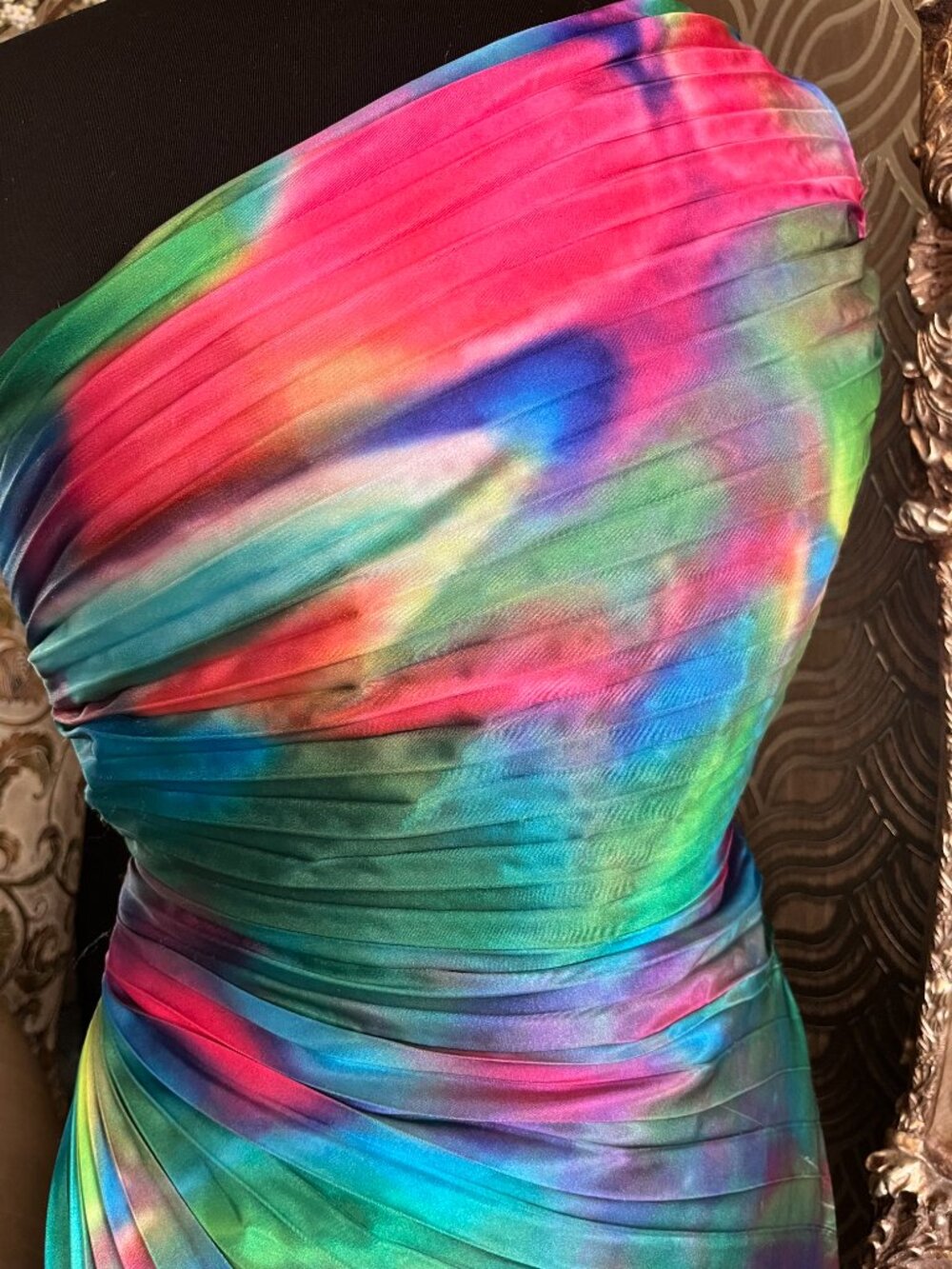 AKIRA Label watercolor pleated satin midi dress - Picture 5 of 6